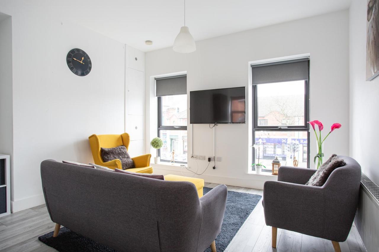 Апартаменты Modern Luxury Apartment, Sleeps 6, Location *